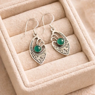 925 Sterling Silver Green Onyx Earrings – For Heart Chakra
