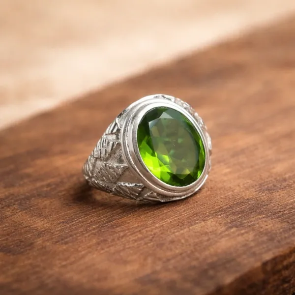 Men's Natural Peridot Signet Ring in 925 Sterling Silver – Mercury Energy
